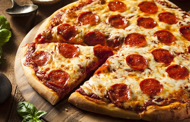 بيتزا-بيبروني-pepperoni-pizza