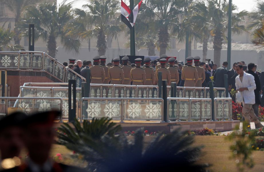 25 صورة من الجنازة العسكرية للرئيس الراحل حسني مبارك
