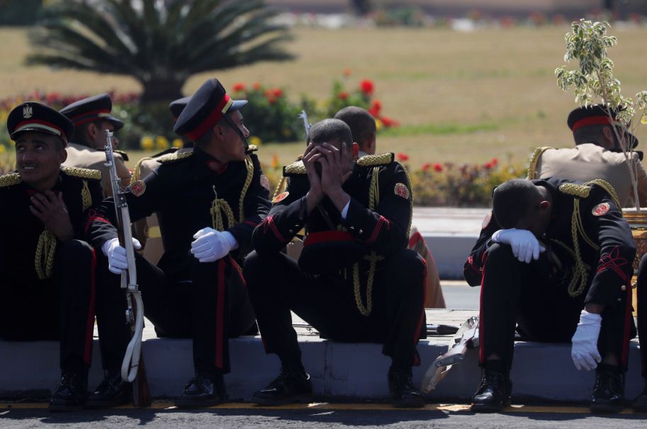 25 صورة من الجنازة العسكرية للرئيس الراحل حسني مبارك