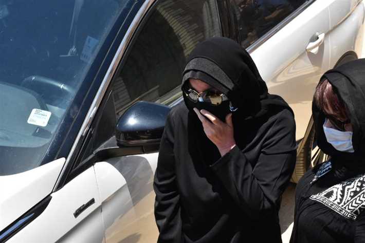 بحضور ميرفت أمين ودلال عبد العزيز.. 15 صورة من تشييع جثمان شويكار