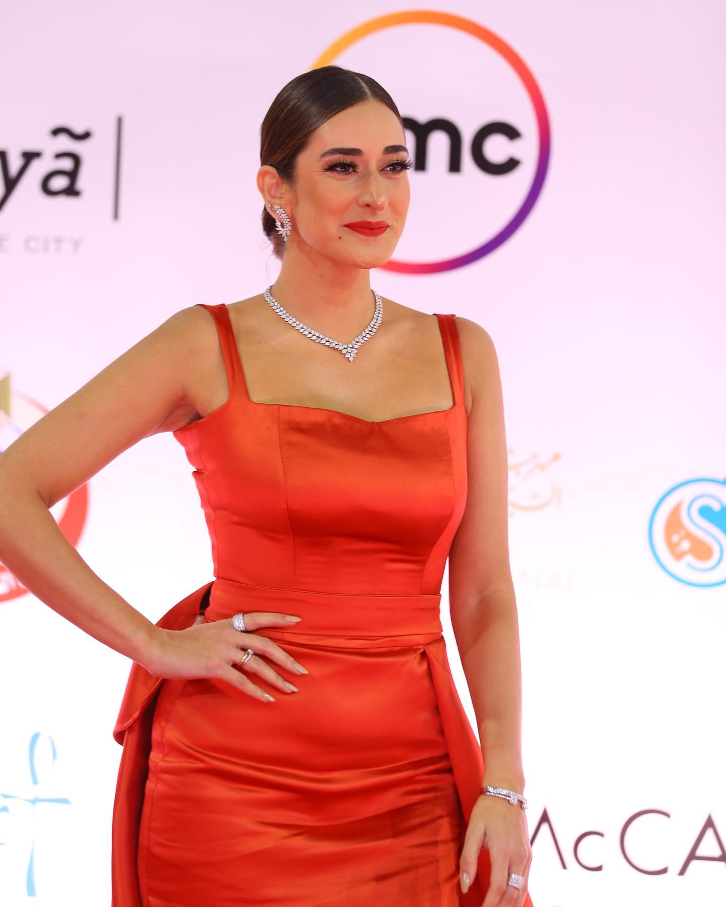 ياسمين صبري بالأسود وظهور ابنة أحمد حلمي.. 30 صورة من افتتاح مهرجان القاهرة