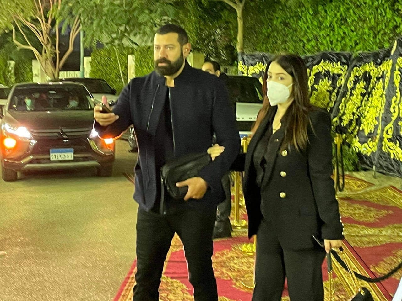 بحضور أحمد حلمي وعمرو يوسف.. 15 صورة من عزاء محمد الصغير