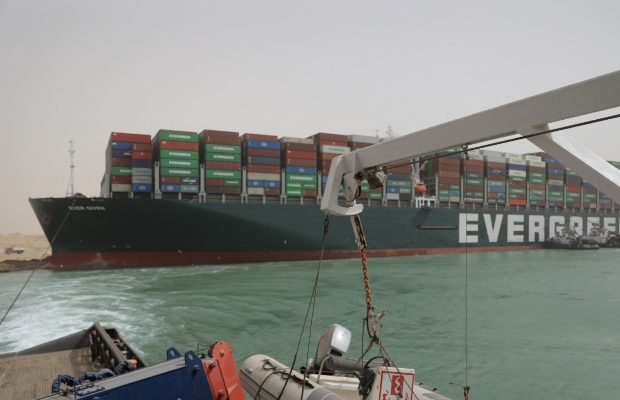 ever given السفينة الجانحة