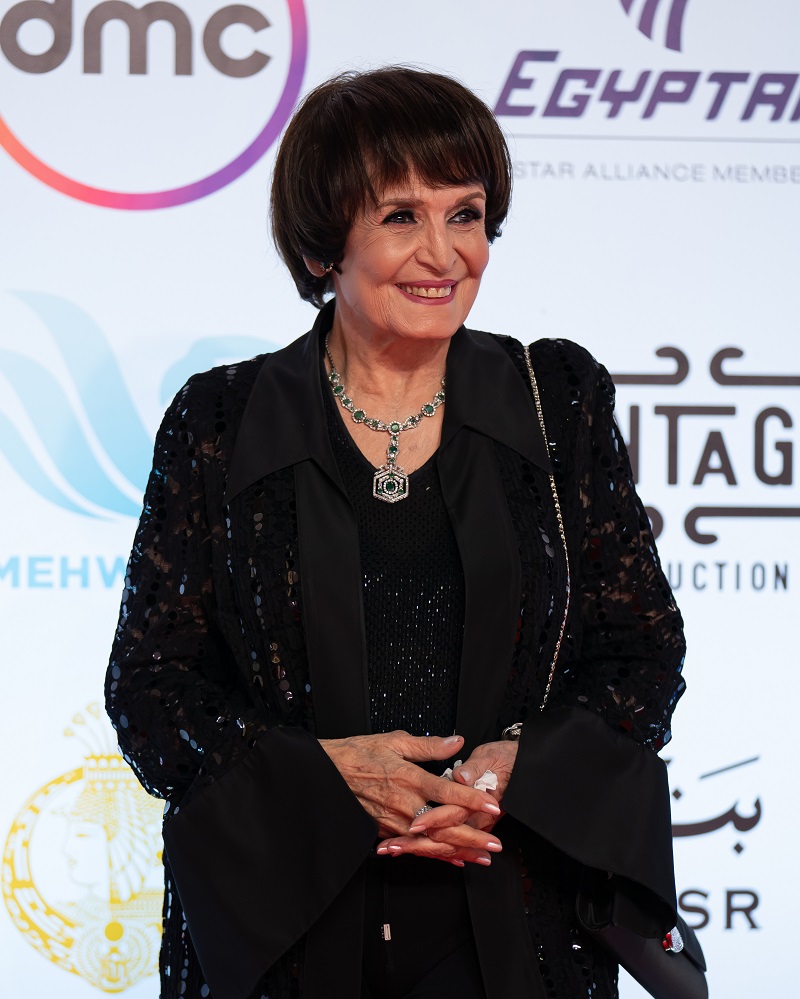 أبرز إطلالات الفنانين خلال فعاليات مهرجان القاهرة السينمائي | صور
