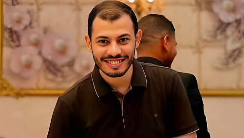 الكاتب أحمد لطفي