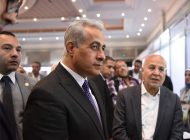 وزير العمل حسن شحاتة