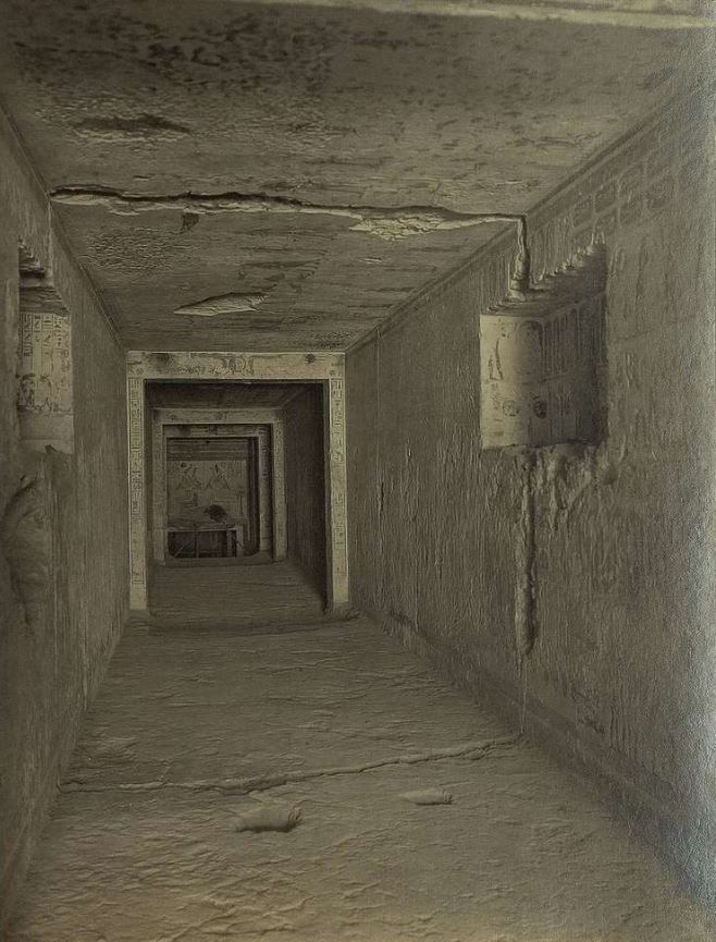 مقبرة توت عنخ آمون