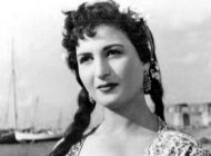 نعيمة عاكف