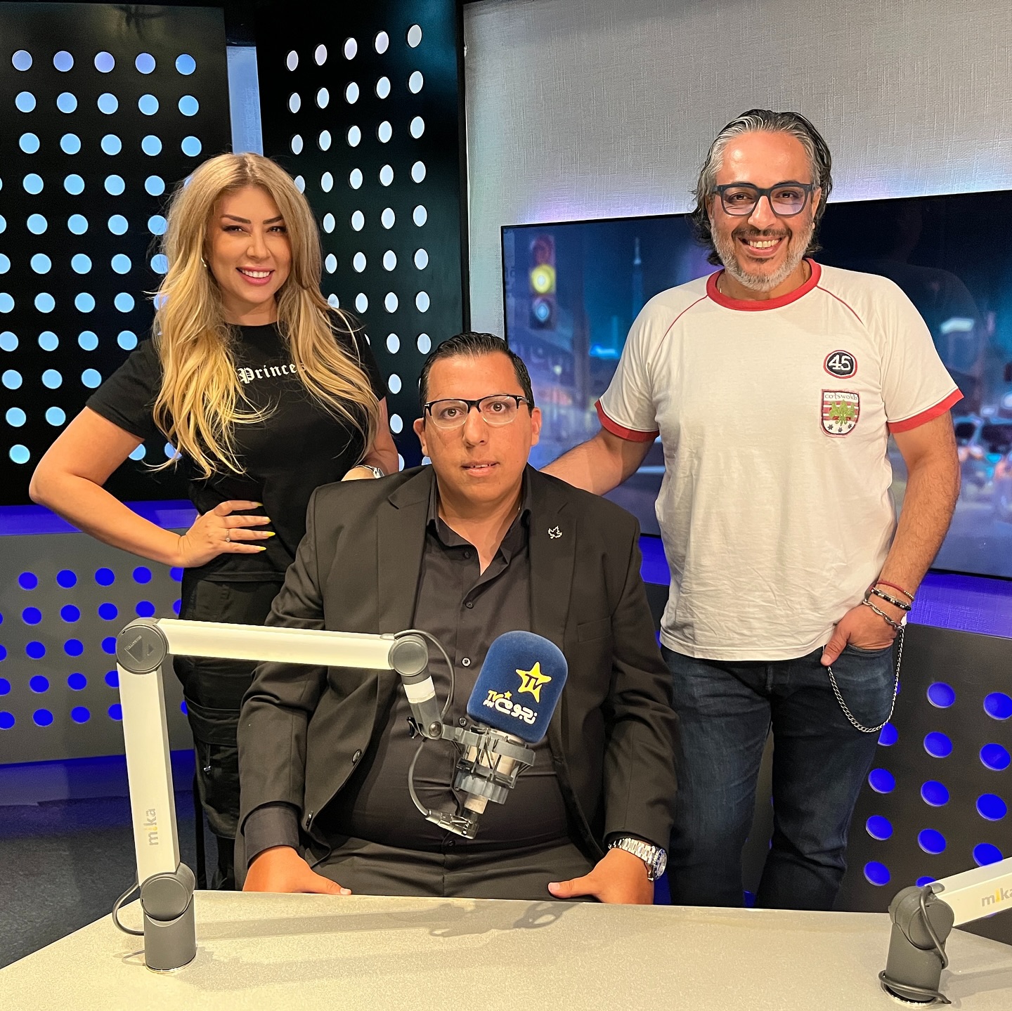 السوبر ستار آمال ماهر وأنوشكا ضمن أبرز ضيوف «نجوم إف.إم» في أسبوع
